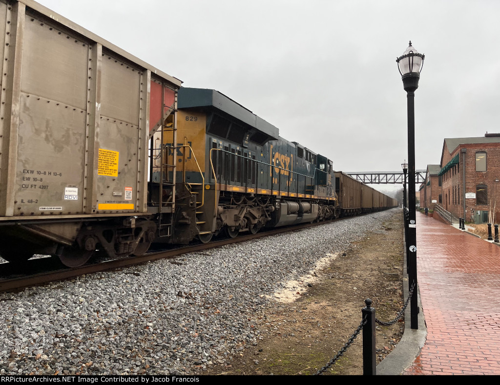 CSX 829